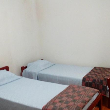 Residencial Santiago Habitaciones Hotel Bed & Break Fast Posadas Exterior photo