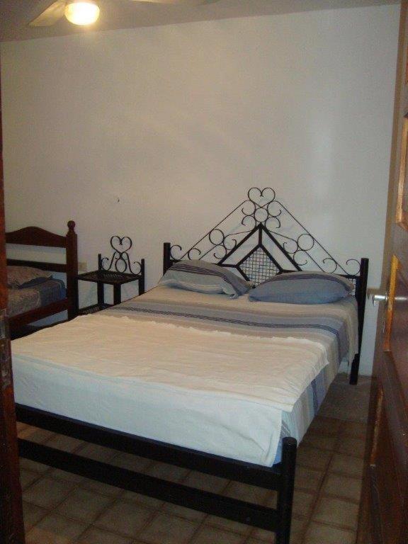 Residencial Santiago Habitaciones Hotel Bed & Break Fast Posadas Exterior photo