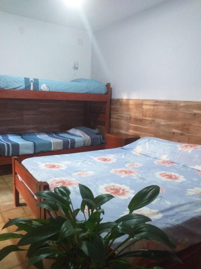 Residencial Santiago Habitaciones Hotel Bed & Break Fast Posadas Exterior photo