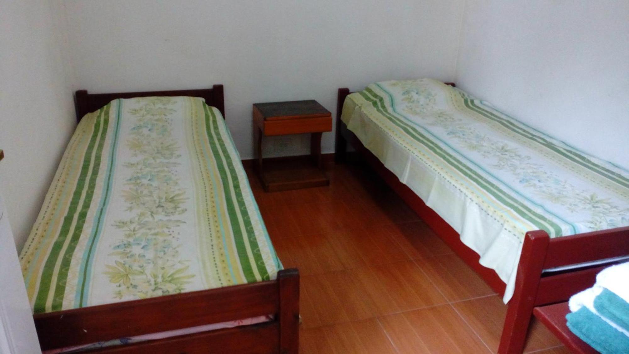 Residencial Santiago Habitaciones Hotel Bed & Break Fast Posadas Exterior photo